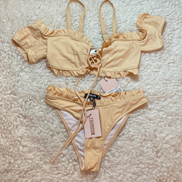 Missguided Other - Missguided ruffle milkmaid bikini set